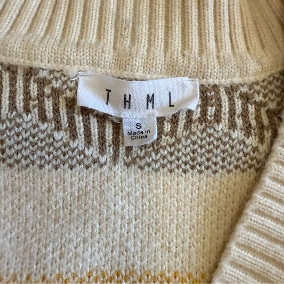 THML Chevron Print V-neck Knit Sweater - Picture 2 of 8